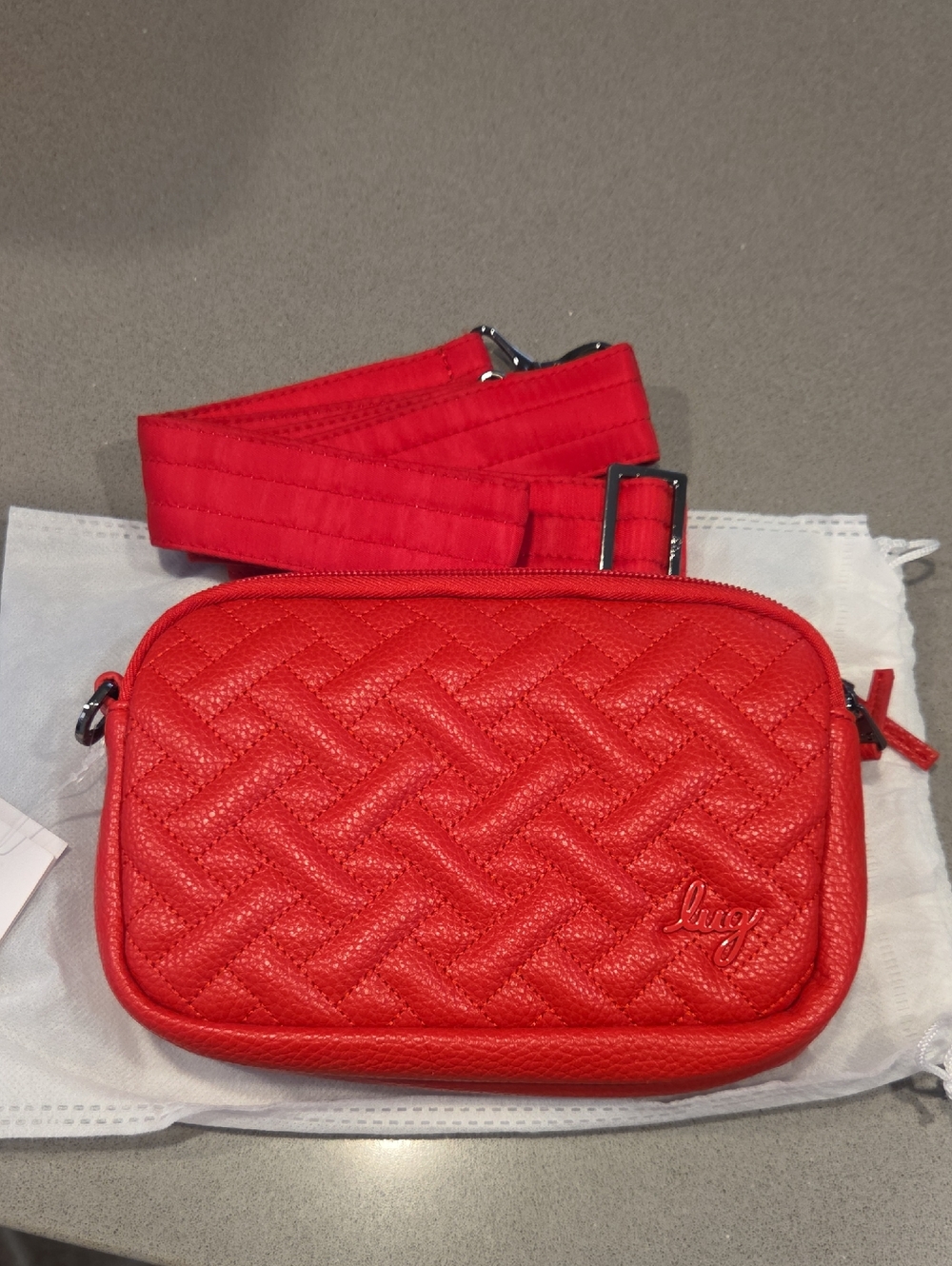 lug Poppy Red Coupe VL Quilted Crossbody with Wide Strap
